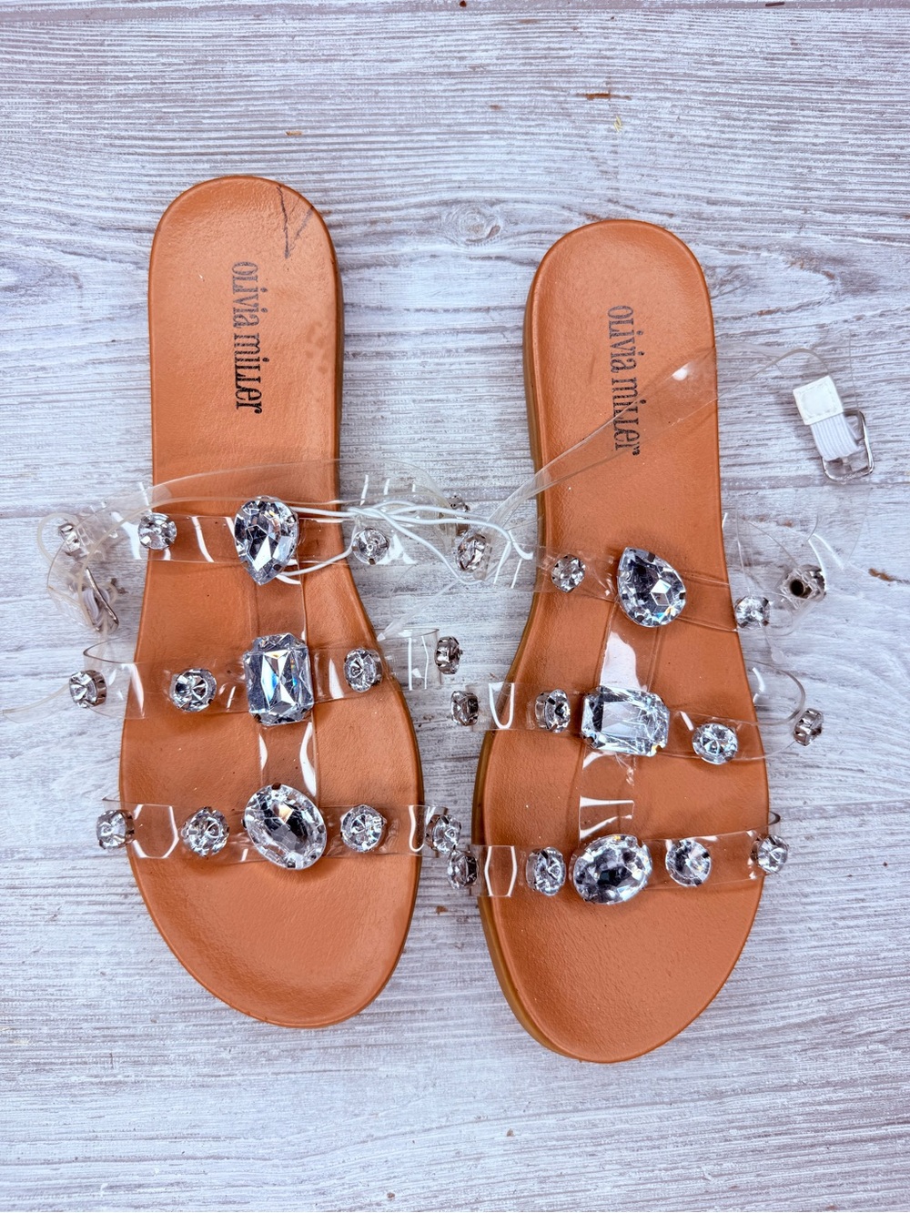 Olivia miller Women's Ocean Bliss Sandals rhinestone Shiney shoes size 9